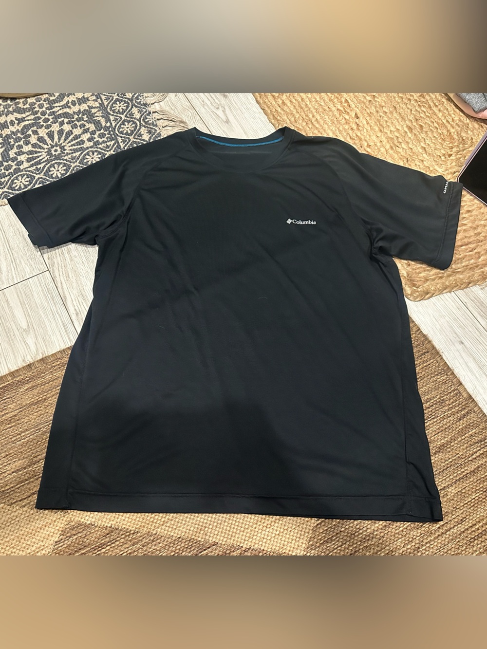 Columbia Black Men's Athletic Crew Neck Tee Large